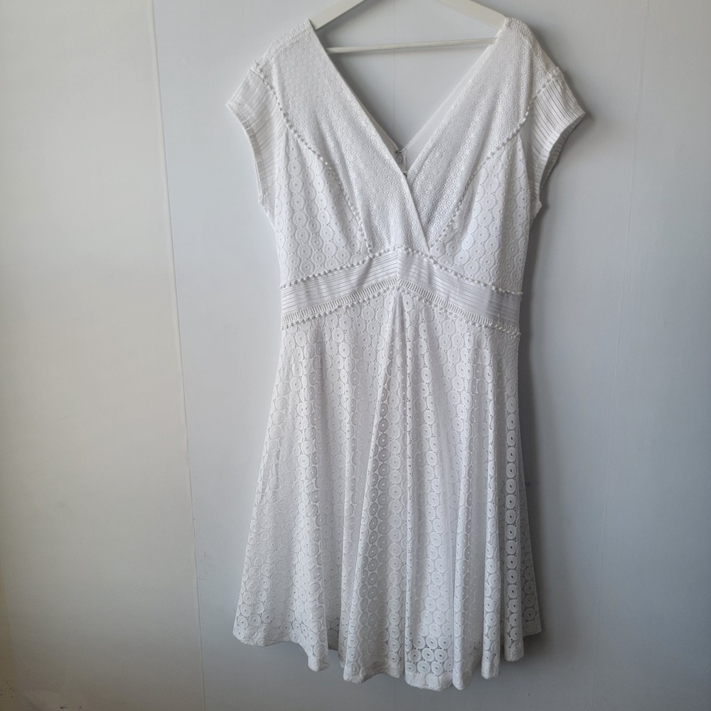 Lane bryant women's fit & flare dress‎ sz 18 V-neckline lace lined Soft Romantic
